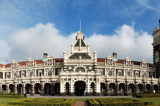 Dunedin Shore Excursion City Sightseeing & Tour of Larnach Castle - Larnach Castle gives the morning its purpose