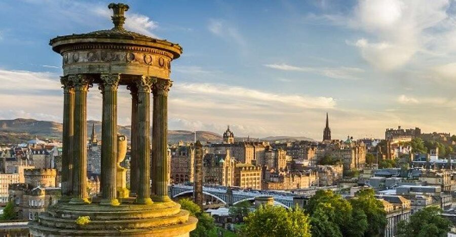 Edinburgh Shore Excursion: City Tour & Royal Yacht Britannia - Free time on the Royal Mile