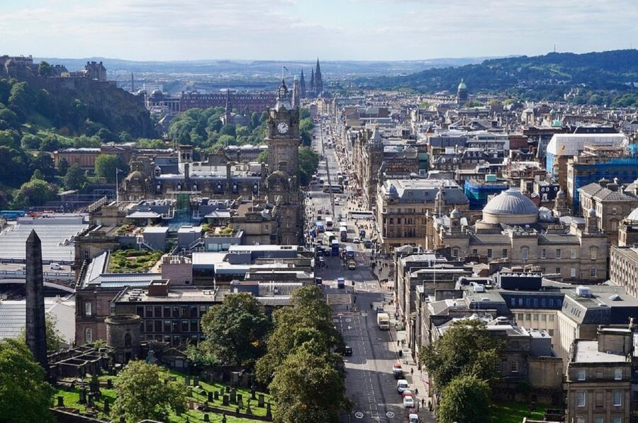 Edinburgh Shore Excursion: City Tour & Royal Yacht Britannia - New Town, the final coach route, and the return