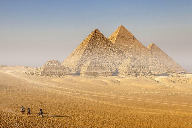 Egypt Shore tours to Giza Pyramids & Museum& bazaar from Alexandria or Port said - Key points at a glance
