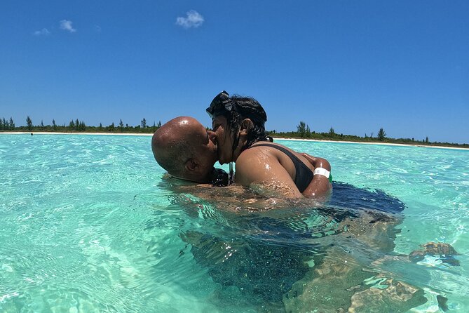 El Cielo and Snorkeling for Cruise Ship Passengers - El Cielito’s sandbank pause