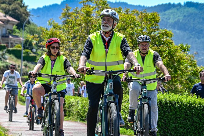 Electric bike tour with optional pick-up for cruisers - Why an e-bike makes sense in hilly Vigo
