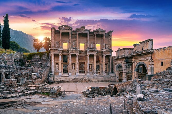 Ephesus Private Shore Excursion From Kusadasi Port - Meeting your guide at Kusadasi Port