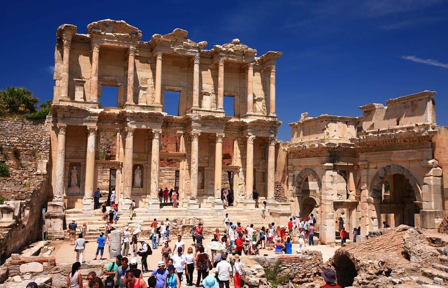 Ephesus Small Group Tour For Cruise Guests - Meeting your guide at Kusadasi Port