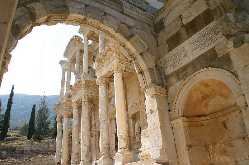 Ephesus: Small Group Tour for Cruise Passengers - Selcuk lunch and the Turkish rug stop