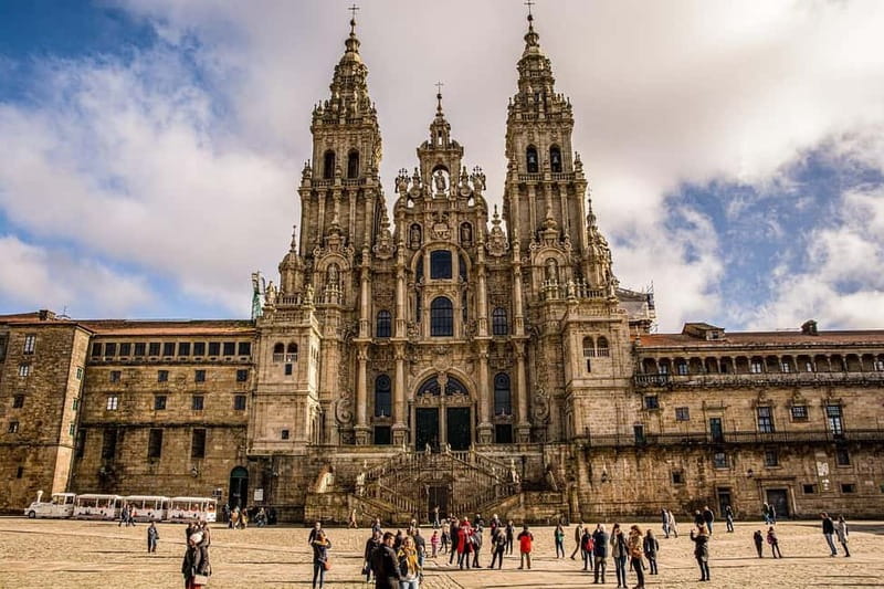Exclusive excursion from A Coruña to Santiago de Compostela for cruise passengers - Key points at a glance