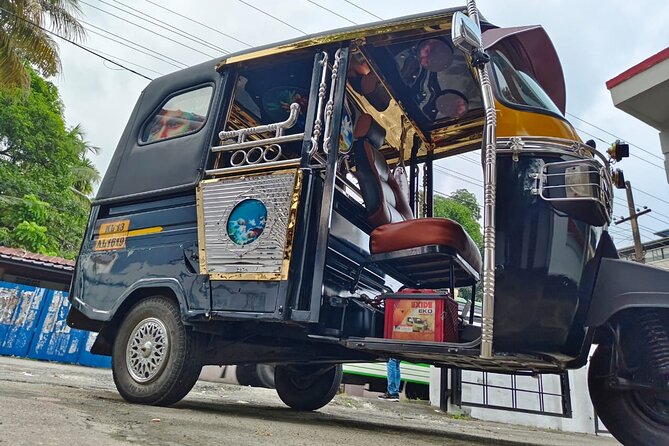 Exclusive Kochi Tuk Tuk Tour Including Pickup from Cruise Ships - Dutch Cemetery and the colonial layers of Fort Kochi