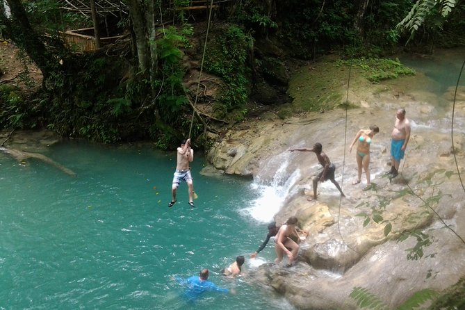 Falmouth Shore Excursion: Blue Hole, White River Tubing - Why the Blue Hole makes this Falmouth trip special