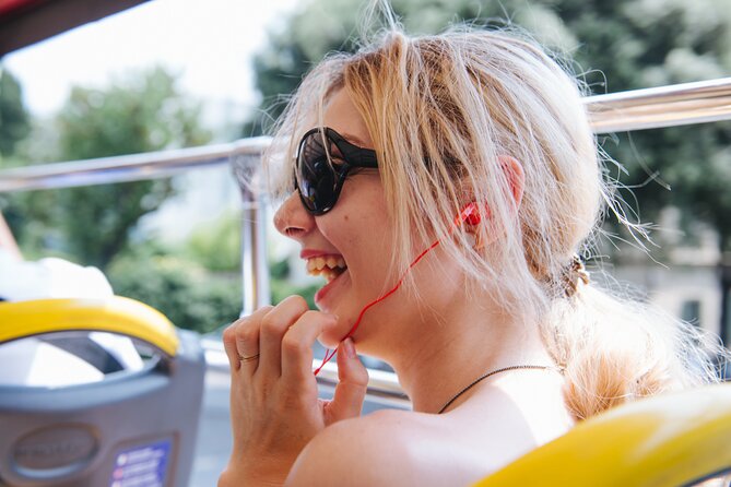 Florence Hop On Hop Off Shore Excursion from La Spezia - Lungarno delle Grazie follows the Arno