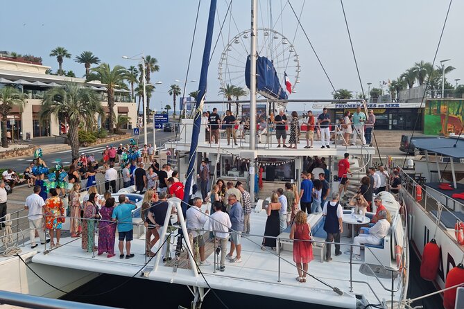 Food at Sea - from the port of Denia - Mussels, white wine, and a lively soundtrack