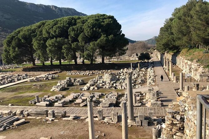 FOR CRUISERS: Private Ephesus Tour with GUARANTEED ON-TIME RETURN - Mary’s House and the story behind the shrine