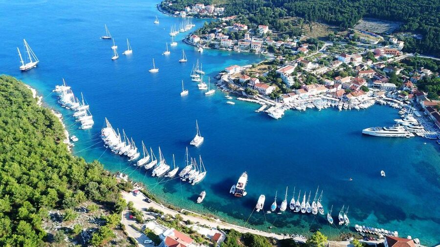 From Argostoli: Fiskardo & Assos Shore Excursion - Who should book this excursion?