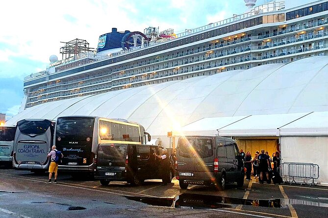 From Civitavecchia Cruise Port to FCO 1-8 People - Who should book this transfer