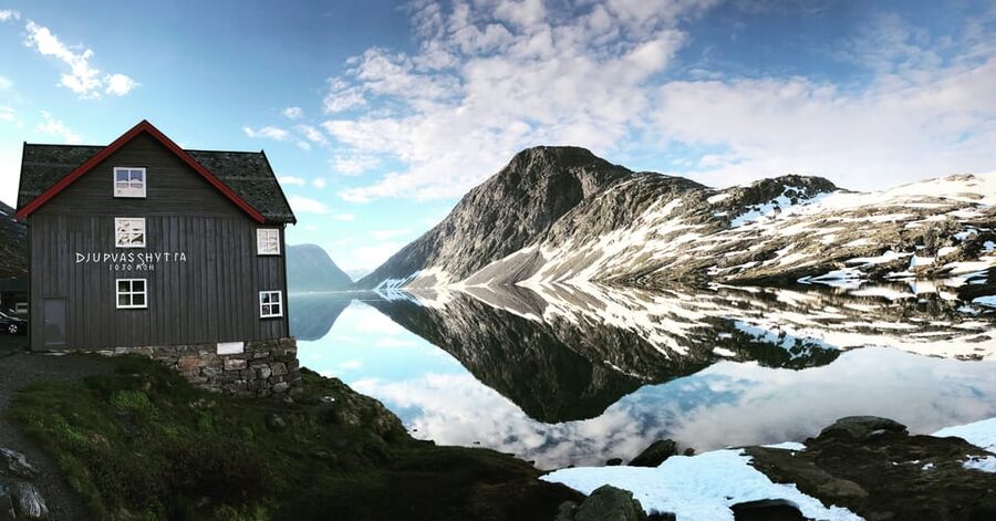 From Hellesylt: The Best of Geiranger Shore Excursion - Geiranger views and the UNESCO area