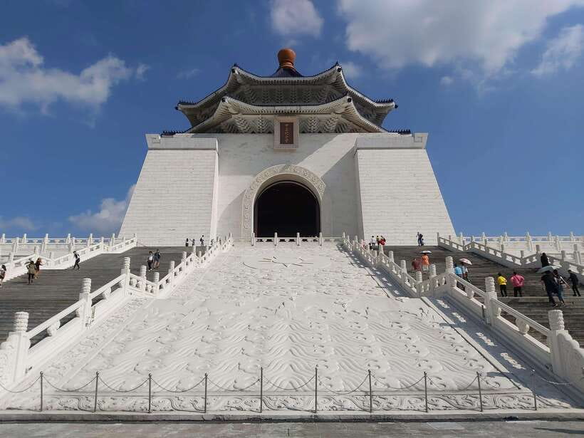 From Keelung: Private Taipei City Landmarks Shore Excursion - Timing, comfort, and practical limits