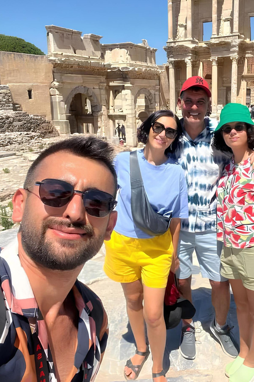 From Kusadasi: Daily Ephesus Tour for Cruise Passengers - Seeing the remains of the Temple of Artemis