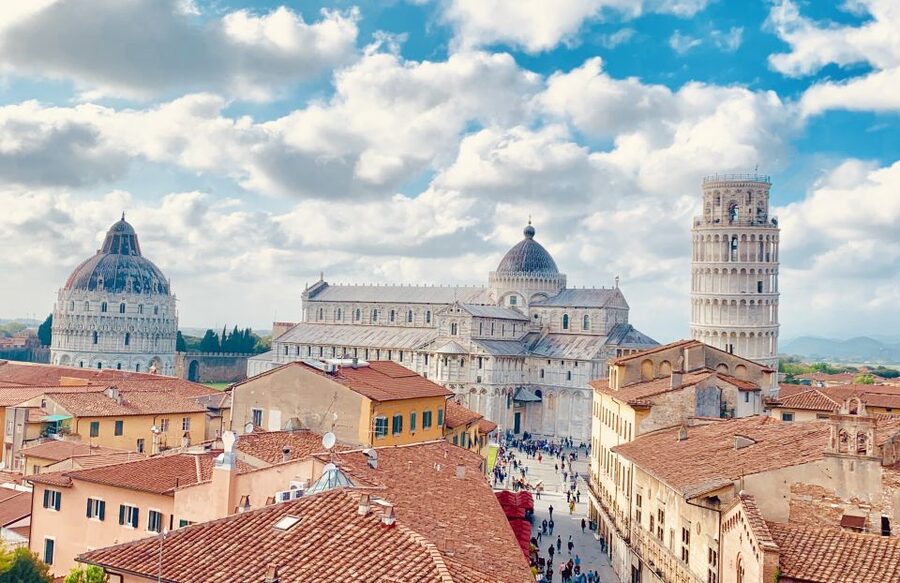 From La Spezia: Round-Trip to Pisa Cruise Shore Excursion - The bus, guide, and group routine