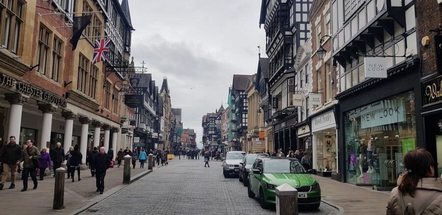 From Liverpool: Chester Sightseeing Half-Day Shore Excursion - Meeting BusyBus at Liverpool Cruise Terminal