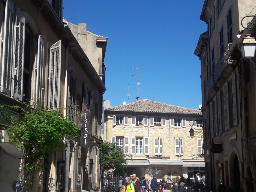 From Marseille Cruise Port: Luberon Villages - From Marseille harbor to the Combe of Lourmarin