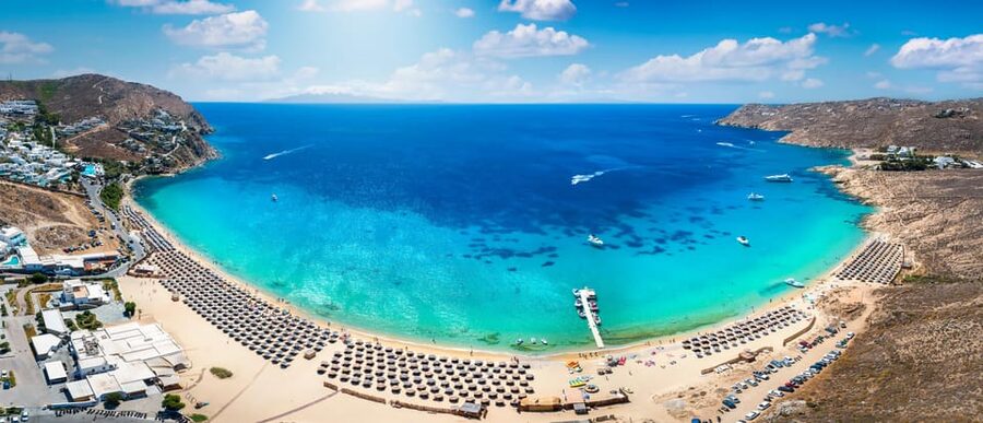 From Mykonos Cruise Port: Old Town Visit and Beach Getaway - Walking the white lanes and famous sights