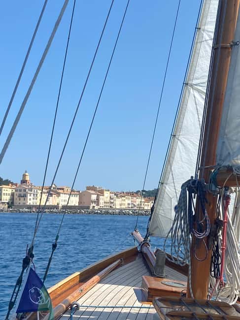 From Port Grimaud: Half-Day Classic Yacht Sailing Experience - Comfort, space, and practical limits