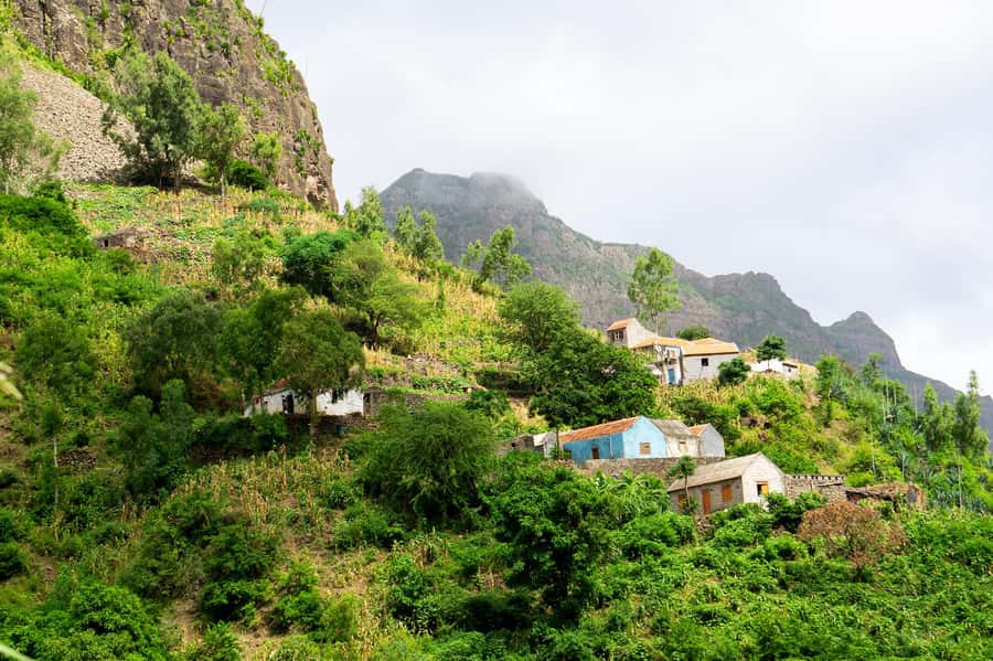 From Port of Praia: Island Tour for Cruise Ship passengers - São Domingos and the first taste of Cape Verdean music
