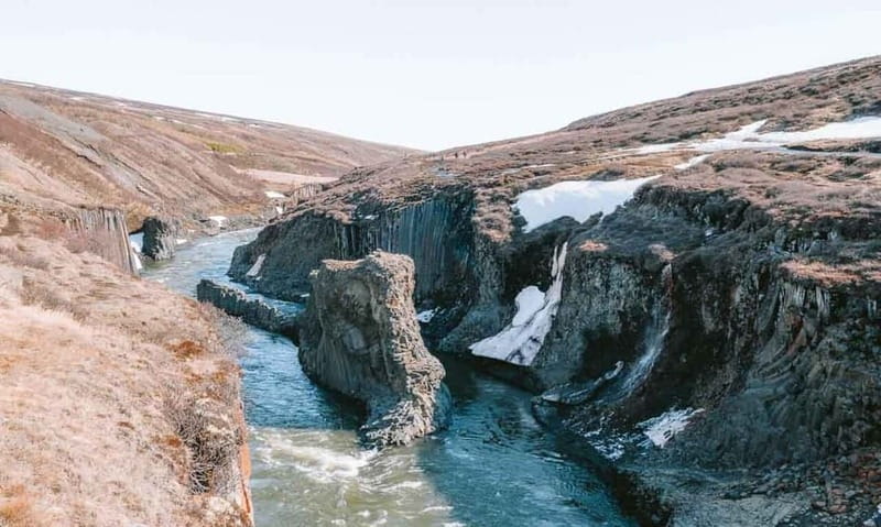 From Seydisfjordur: Studlagil Canyon Shore Excursion - What to bring for the five-hour trip