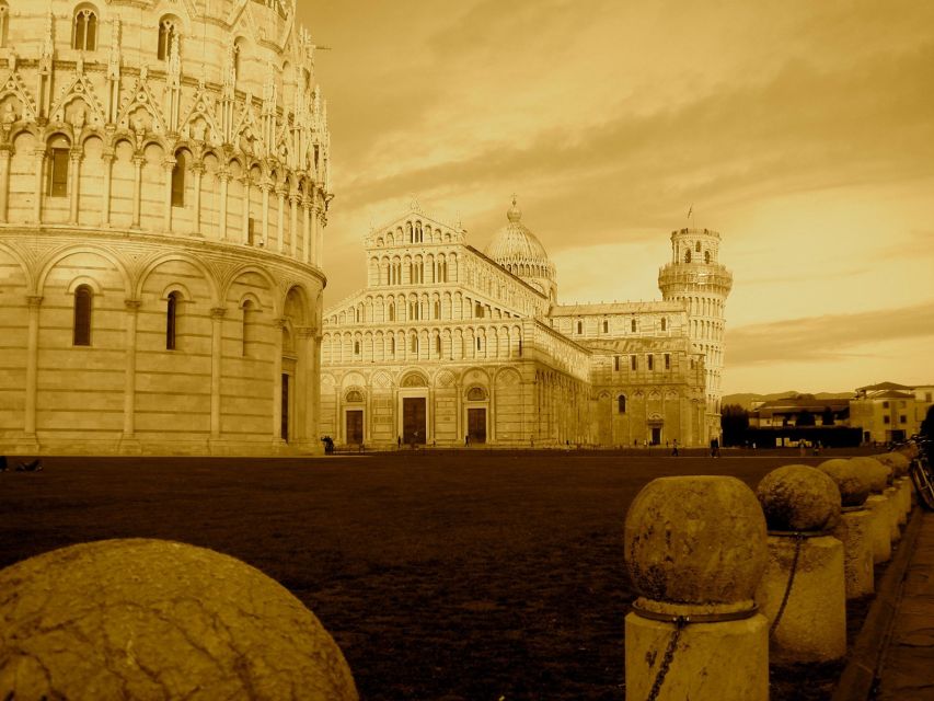 From the Port of Livorno: Half-Day Shore Excursion to Pisa - Arriving at the Square of Miracles