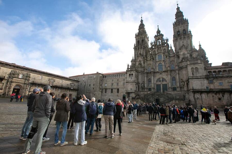Full-Day Excursion from Vigo to Santiago - Cruisers Only - Key points at a glance