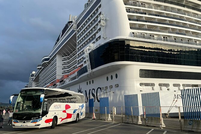 Full-Day Excursion to Santiago from A Coruña for Cruisers Only - How strenuous is the day?