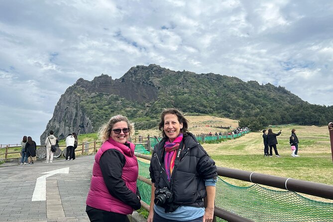 Full-Day Jeju Island UNESCO Tour for Cruise Layover Guests - Seogwipo Gangjeong route: waterfalls, cliffs, and Hallasan