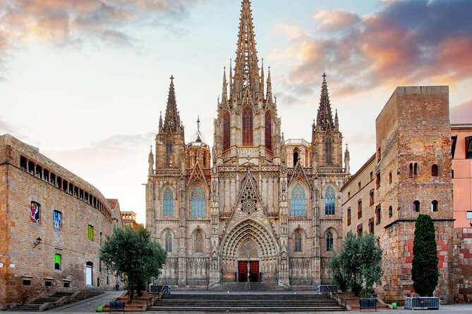 Full-Day Private Guided All Inclusive Barcelona Shore Excursion - A lunch hour with local suggestions