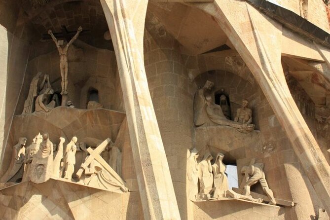 Full-Day Private Guided All Inclusive Barcelona Shore Excursion - What the private format adds