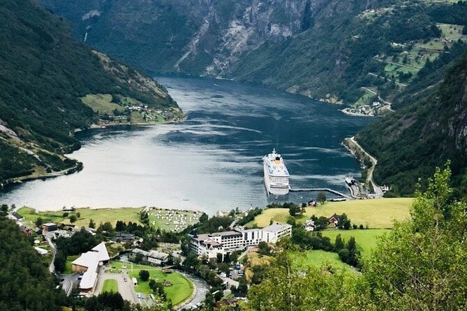 Geiranger Shore Excursion: Mt. Dalsnibba and Eagle Road - Why this Geiranger shore excursion works