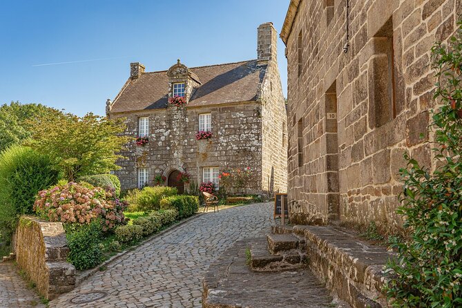 Glasgow Shore Excursion: - Loch Lomond - Stirling Castle - Stirling Castle: the day’s main historic stop