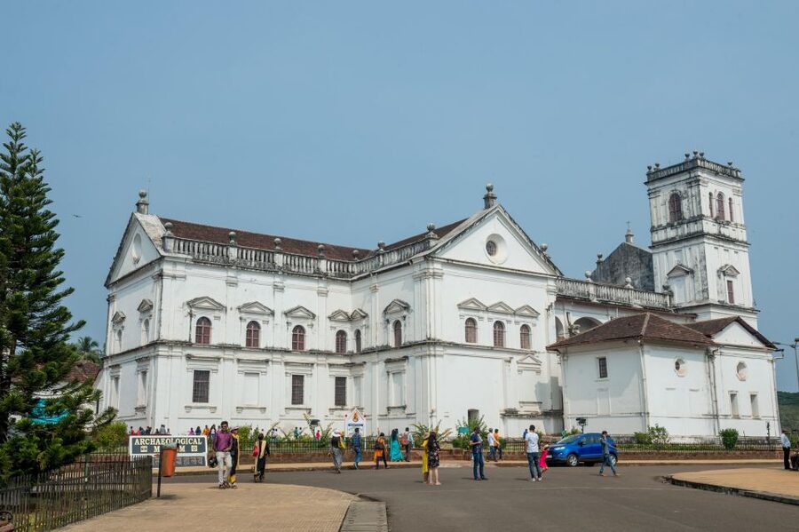 Goa Shore excursions : All inclusive Small Group tour - The long road from Goa Port to Old Goa