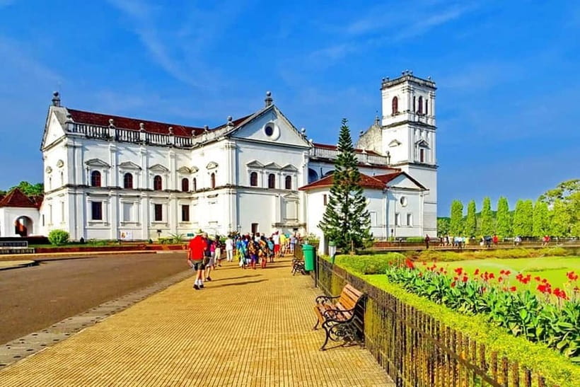 Goa Shore Excursions: Highlights of Goa - Shri Mangueshi Temple adds the Hindu side of Goa