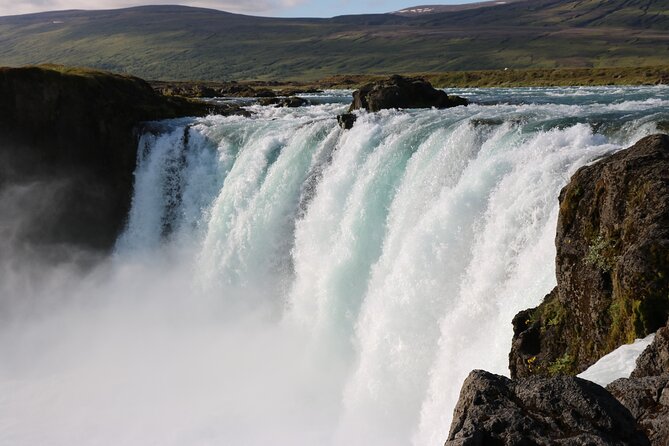 Goðafoss and Akureyri Botanic Garden Shared Shore Excursion - Why Goðafoss gives this short tour its purpose