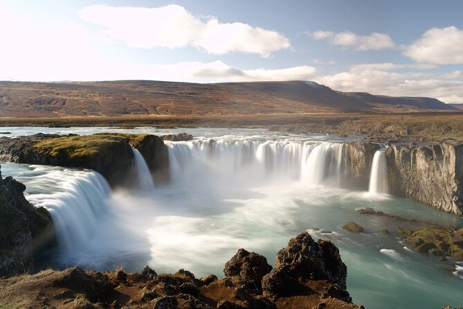 Goðafoss and Akureyri Botanic Garden Shared Shore Excursion - Bathroom planning can affect your waterfall visit