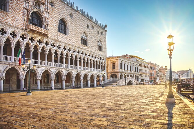 Grand Venice: Luxury Shore Excursion with Gondola from Ravenna - The gondola ride: the day’s signature moment