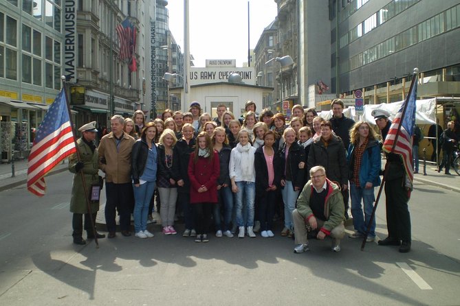 Group Driving Tour 1 to 6 people. Berlin Shore Excursion incl pick-up at Port - Grand squares and modern Berlin