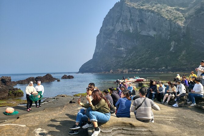 Half or Day Tour For Cruise customers arriving at Gangjeong Port - Sangumburi Crater, an easy volcanic stop