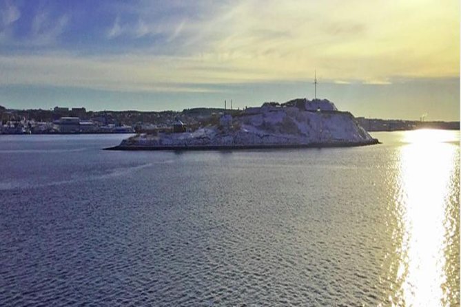 Halifax Shore Excursion: Halifax on Foot - Starting at Pier 21 with Halifax in front of you