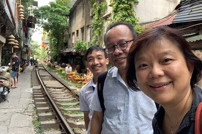 Hanoi City Private Excursion from Halong Cruise Port - Two hours at the Temple of Literature