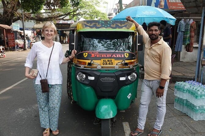 Highlights of Cochin - Group Shore Excursion from Pier - Paradesi Synagogue: Check the Calendar First