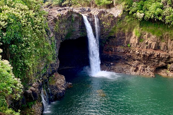 Hilo Shore Excursion: Active Volcano, Lava Tube, Waterfall and Gardens - Kilauea caldera and the changing face of the park