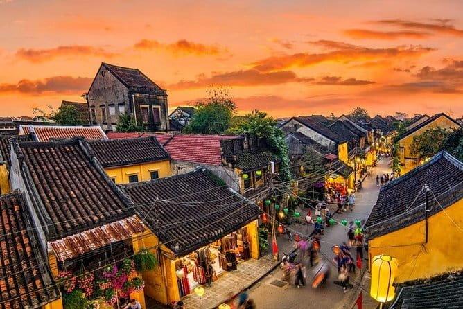 Hoi An Ancient Town & Cam Thanh Bastket Boat Shore Excursions - Guide support and the cruise-day schedule