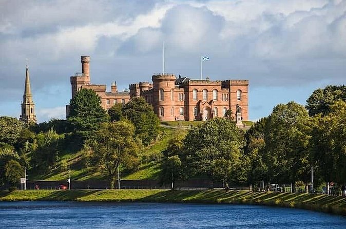 Invergordon Shore Excursion: Inverness, Cawdor Castle & Whisky - Transport, timing, and ship-day risk