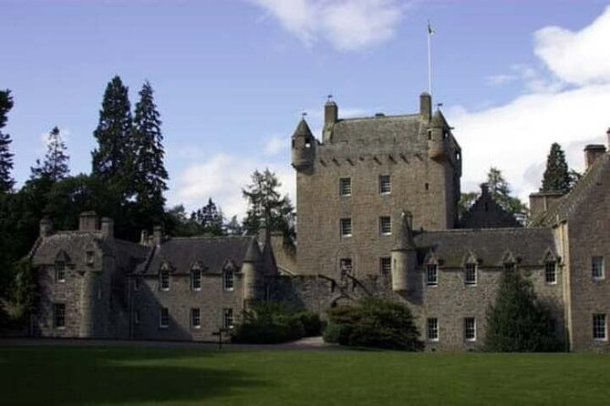 Invergordon Shore Excursions: Loch Ness, Culloden, Cawdor & More - The guides and the value of a private vehicle