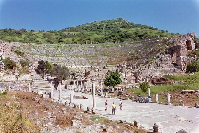 Izmir Shore Excursion: Private Tour to Ephesus and the House of Virgin Mary - A quieter stop at the House of Virgin Mary